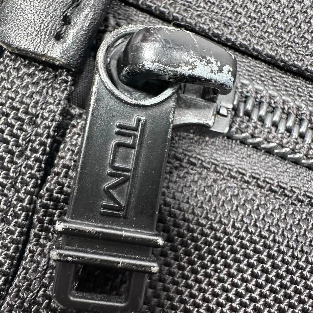 Tumi alpha expandable
